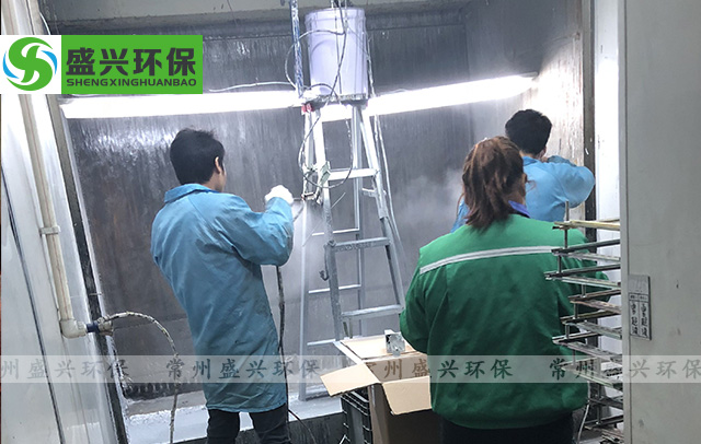 苏州某电子厂使用盛兴漆雾凝聚剂案例展示